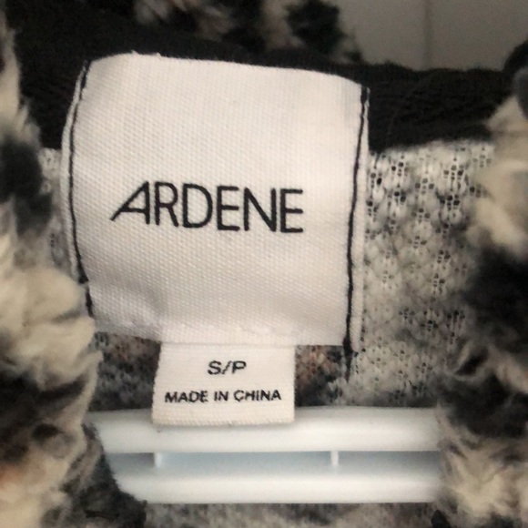 Hooded jacket - Picture 2 of 2